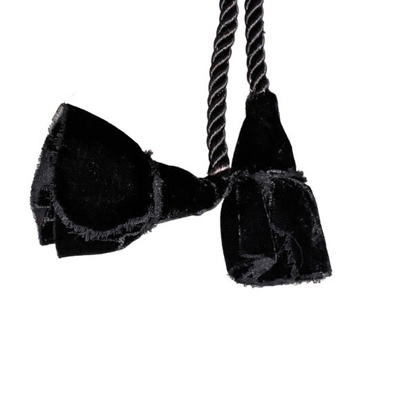 Joie ruffle bottom black velvet drawl skirt size Medium - Picture 8 of 10